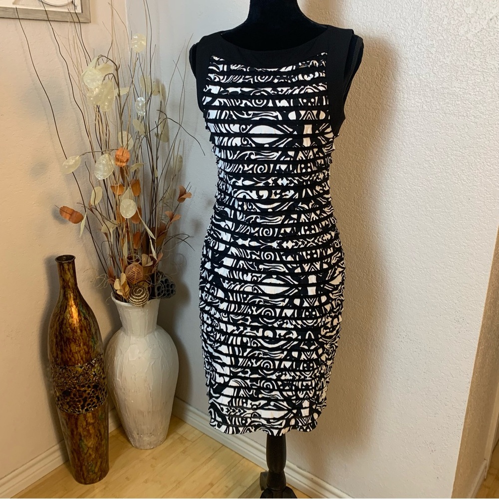 London times sleeveless with running ruffles dress